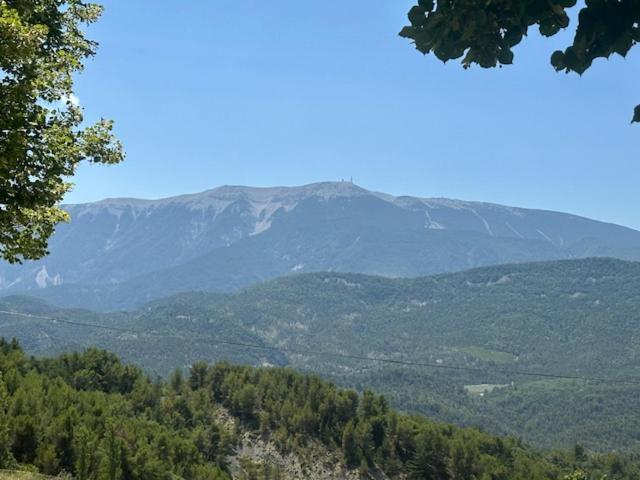 Gites Les Rochers De Plaisians Buitenkant foto